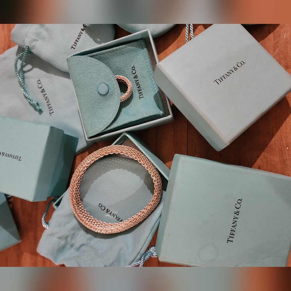 COPY - Tiffany & Co summerset Bangle - ring sold already!